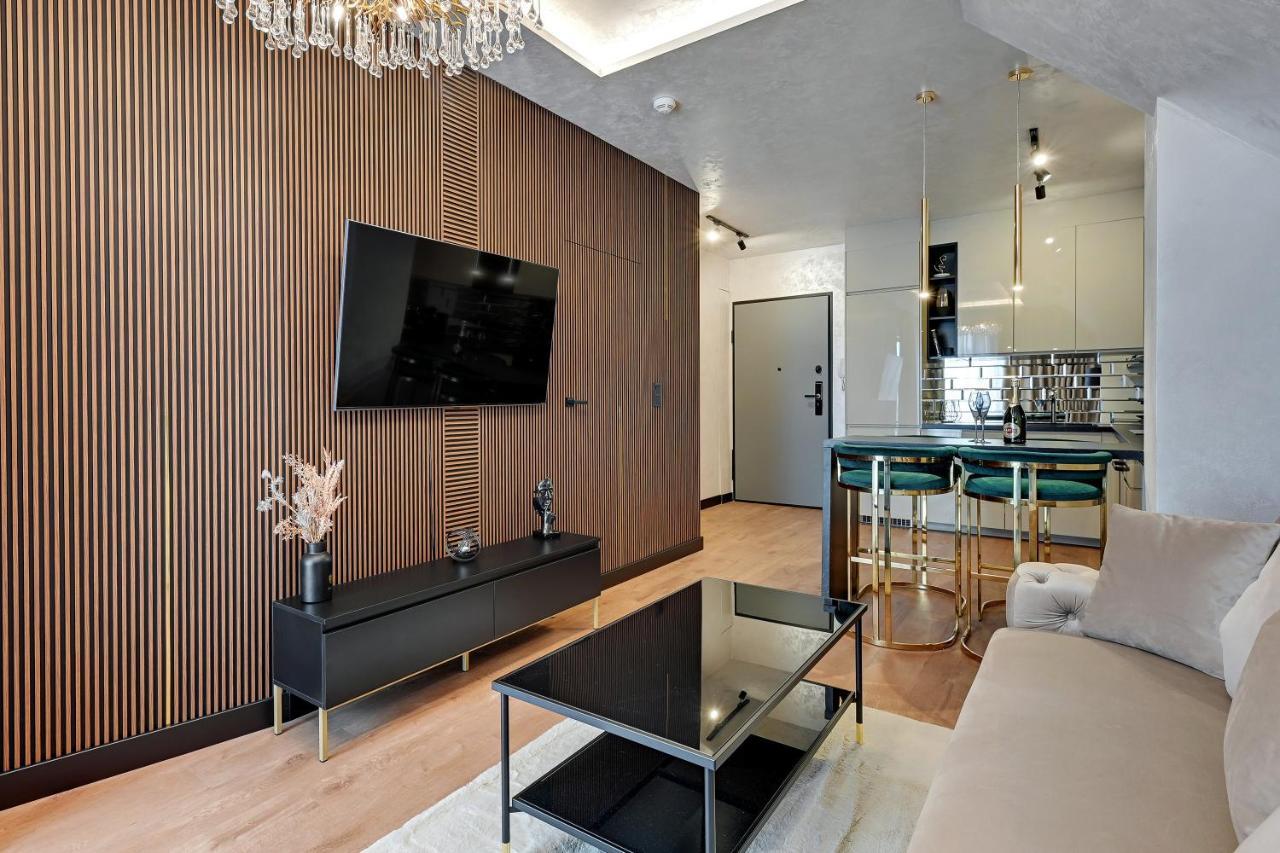 Granaria Deluxe & Riverside By Downtown Apartments กดัญสก์ ภายนอก รูปภาพ