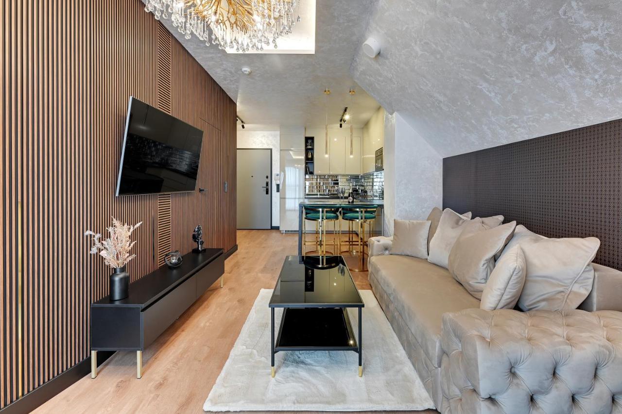 Granaria Deluxe & Riverside By Downtown Apartments กดัญสก์ ภายนอก รูปภาพ
